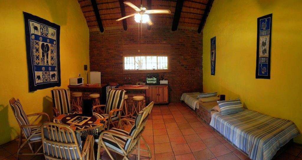 Kwambali Riverside Lodge Hazyview Phòng bức ảnh